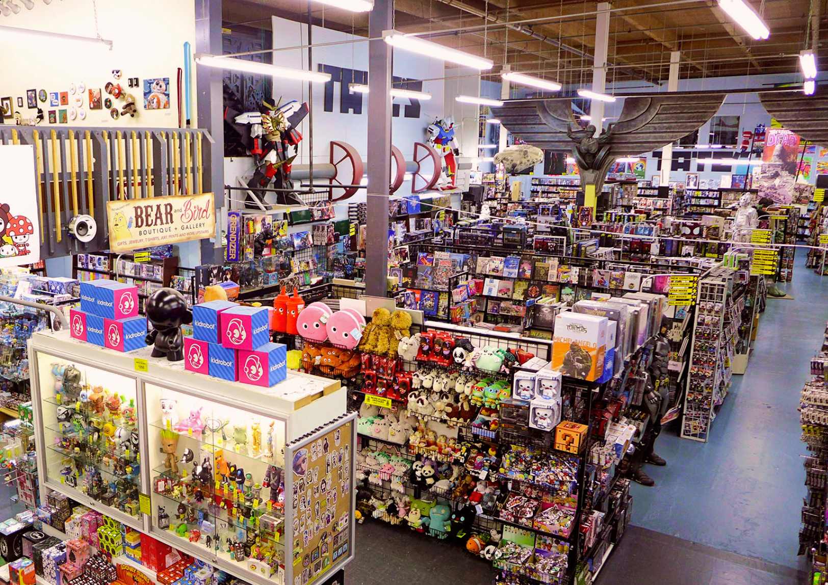 TATESStoreInterior_compressed Tate's Comics + Toys